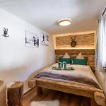 Chalet Huettenzauber Kirchberg en Tyrol